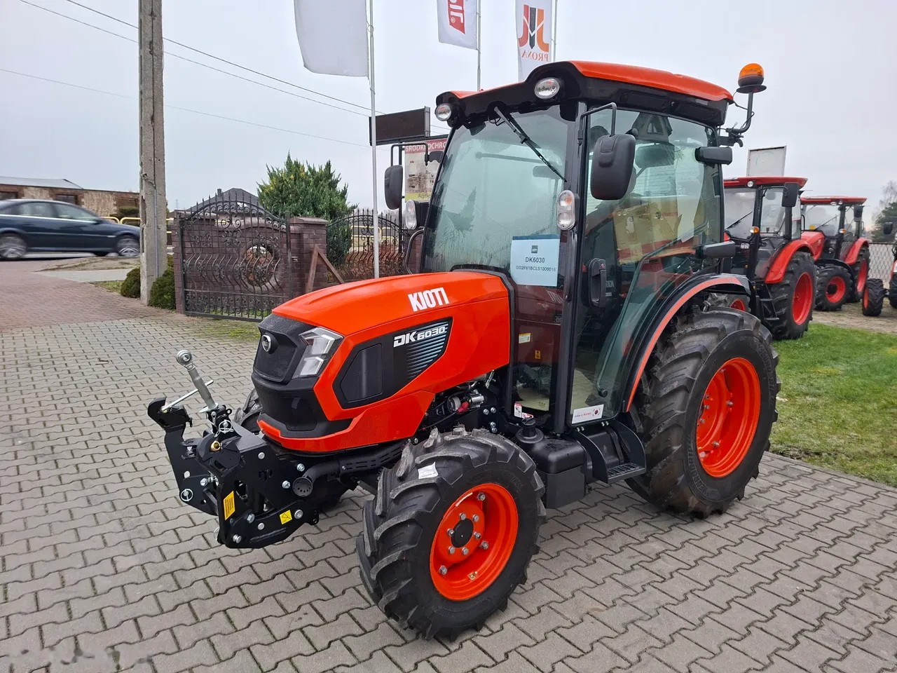 2025 Kioti DK6030C, 1 mth, Import Auf Lager in der EU — Foto 1 | AMECAR 2025 Kioti DK6030C, 1 mth, Import Auf Lager in der EU — Foto 1