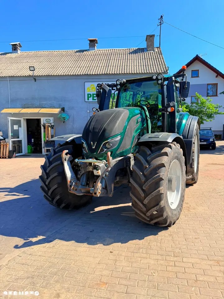 2021 Valtra T214 Versu, Import Auf Lager in der EU — Foto 3 z 24