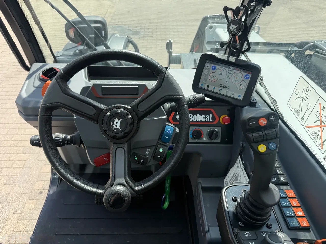2026 Bobcat TELESKOPICKÝ, Import Auf Lager in der EU — Foto 5 z 8