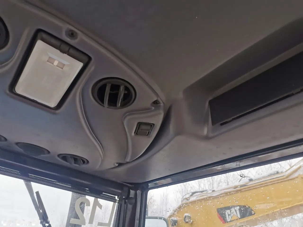 2015 Ls Traktor RS60, 850 mth, Import Auf Lager in der EU — Foto 12 z 24