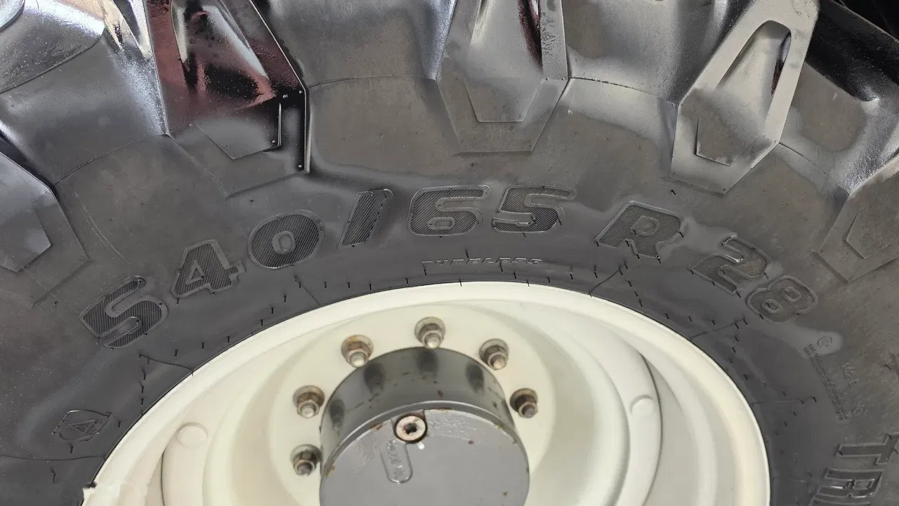 2015 Valtra, 4.200 mth, Import Auf Lager in der EU — Foto 16 z 24