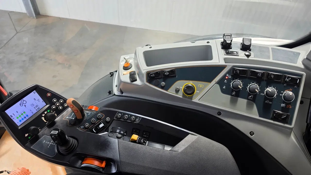 2015 Valtra, 4.200 mth, Import Auf Lager in der EU — Foto 3 z 24