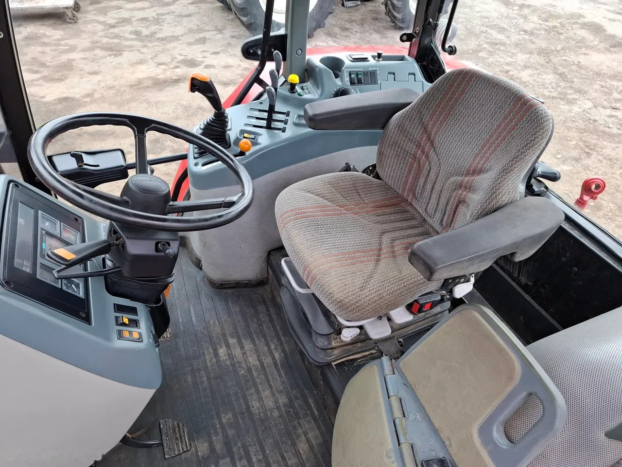 2004 MCCORMICK MTX 150, 8.500 mth, Import Auf Lager in der EU — Foto 8 z 14