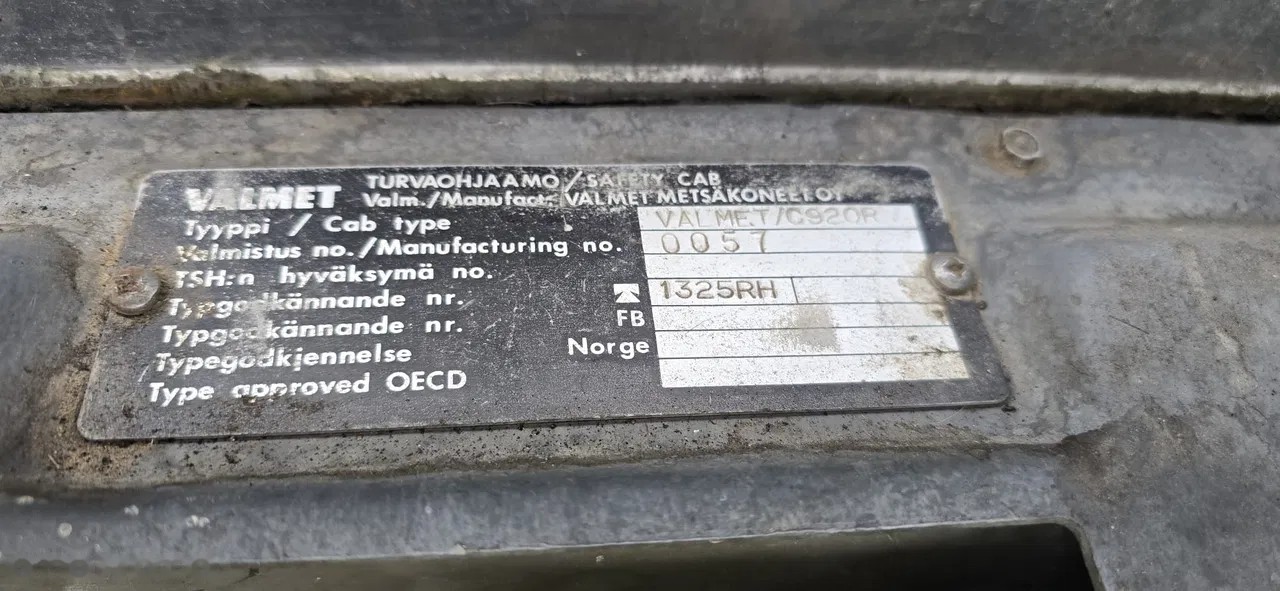 1998 Valmet 820, Import Auf Lager in der EU — Foto 3 z 4