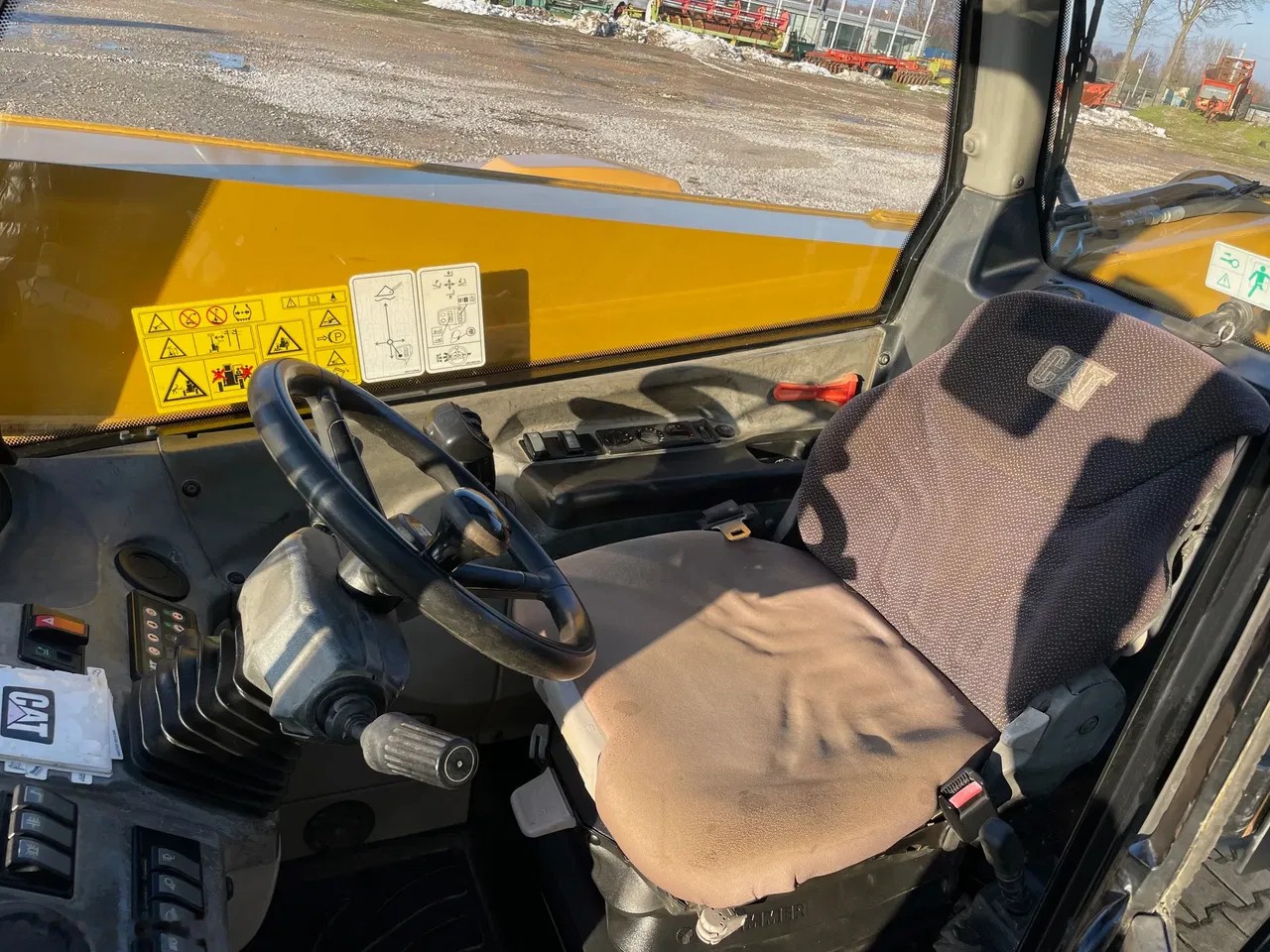 2011 Caterpillar TH 337, Import Auf Lager in der EU — Foto 13 z 17