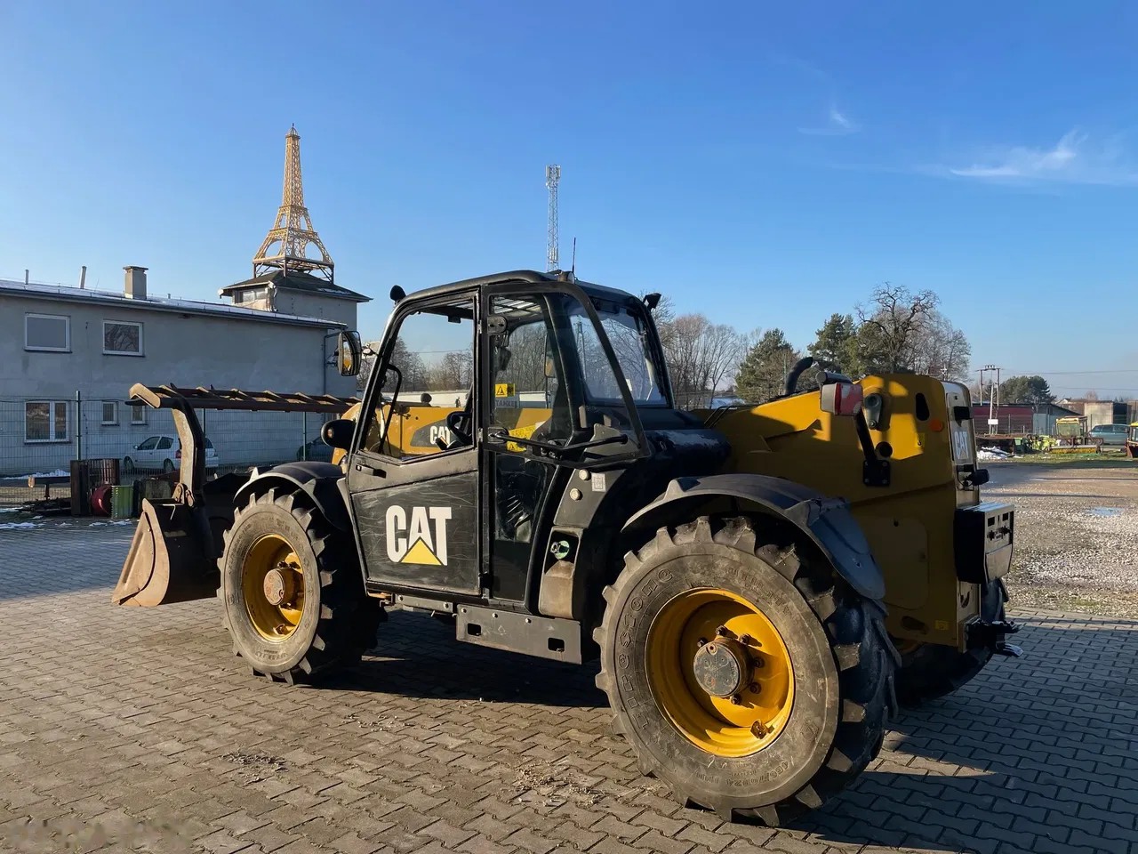 2011 Caterpillar TH 337, Import Auf Lager in der EU — Foto 3 z 17
