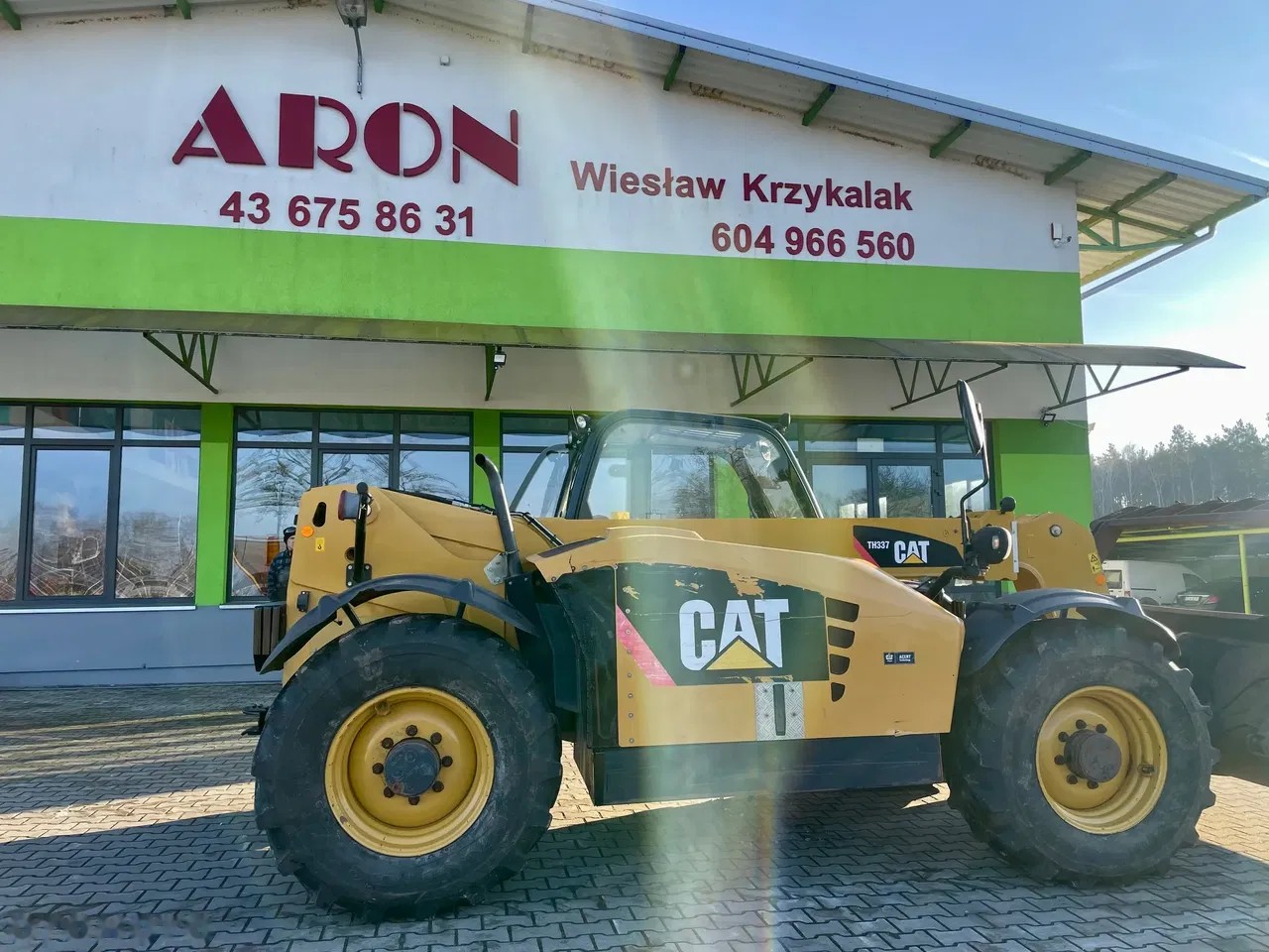 2011 Caterpillar TH 337, Import Auf Lager in der EU — Foto 5 z 17