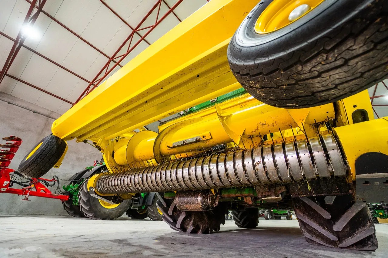 2022 John Deere 8300, 759 mth, Import Auf Lager in der EU — Foto 13 z 14