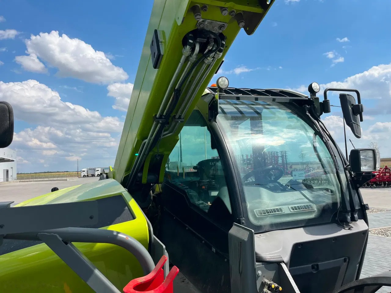 2023 Claas SCORPION, 4.271 mth, Import Auf Lager in der EU — Foto 8 z 24