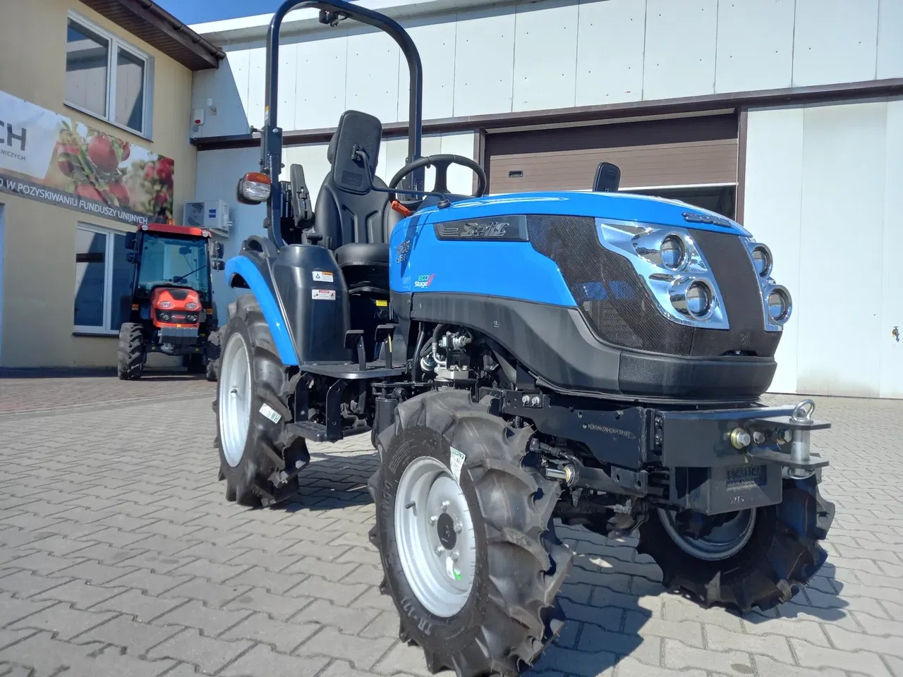 2025 Solis, Import Auf Lager in der EU — Foto 2 z 12