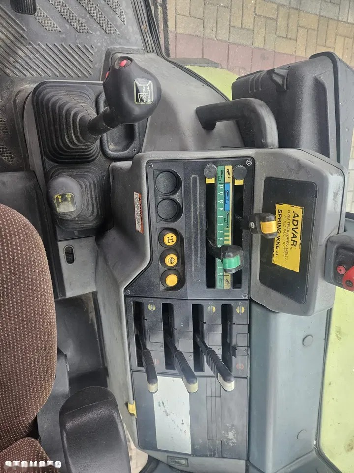 2004 Hurlimann XT 85, 9.031 mth, Import Auf Lager in der EU — Foto 10 z 10