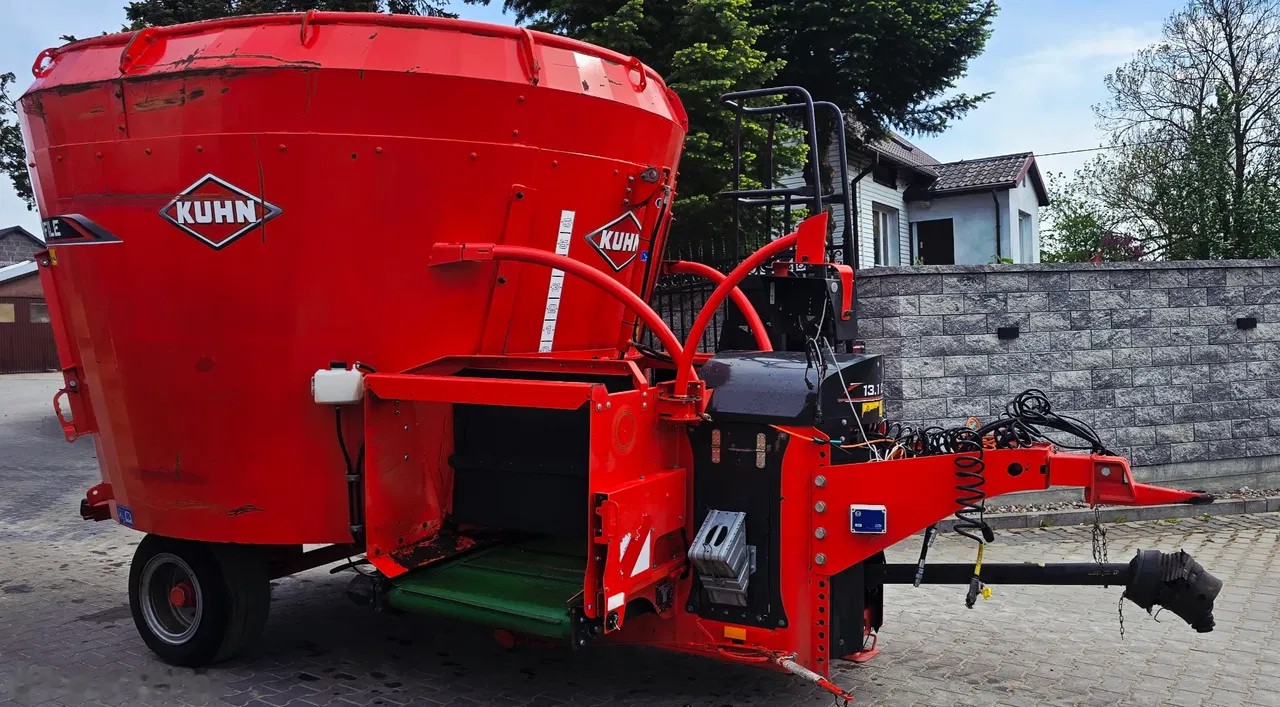 2018 Kuhn PASZOWÓZ, Import Auf Lager in der EU — Foto 2 z 12