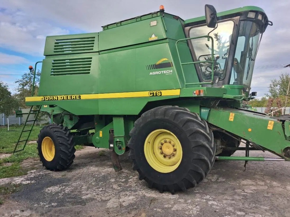 2000 John Deere, 2.620 mth, Import Auf Lager in der EU — Foto 1