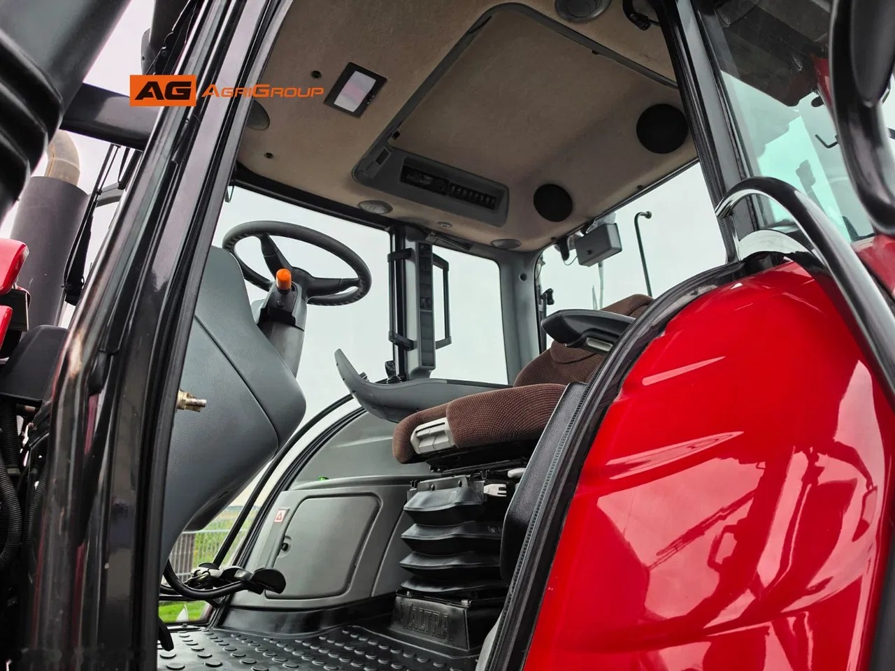 2013 Valtra T182 Direct, 6.650 mth, Import Auf Lager in der EU — Foto 9 z 20