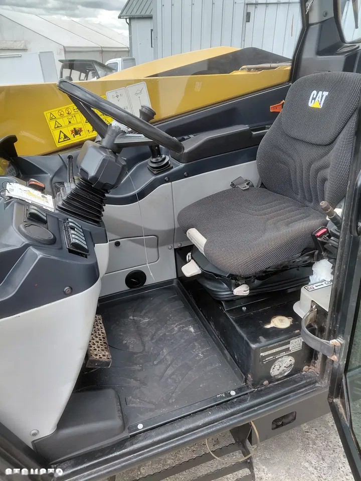 2012 Caterpillar TH336, 7.599 mth, Import Auf Lager in der EU — Foto 8 z 13