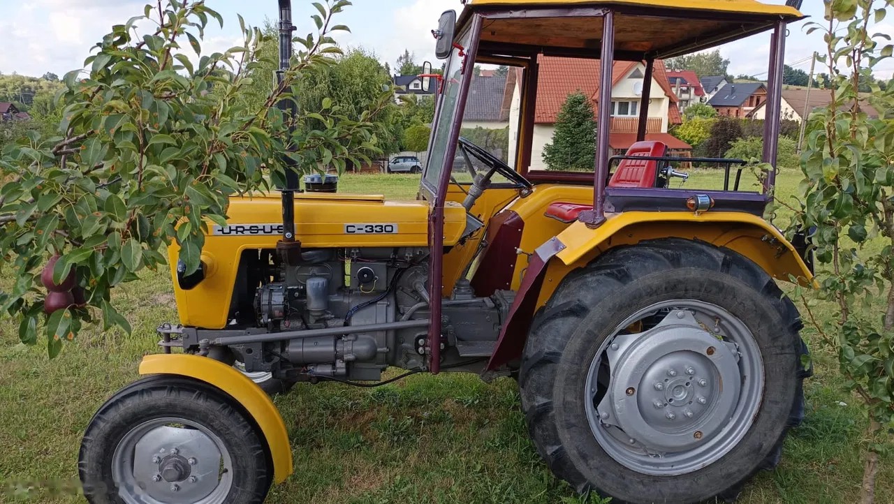1982 Ls Traktor C 330, Import Auf Lager in der EU — Foto 2 z 5