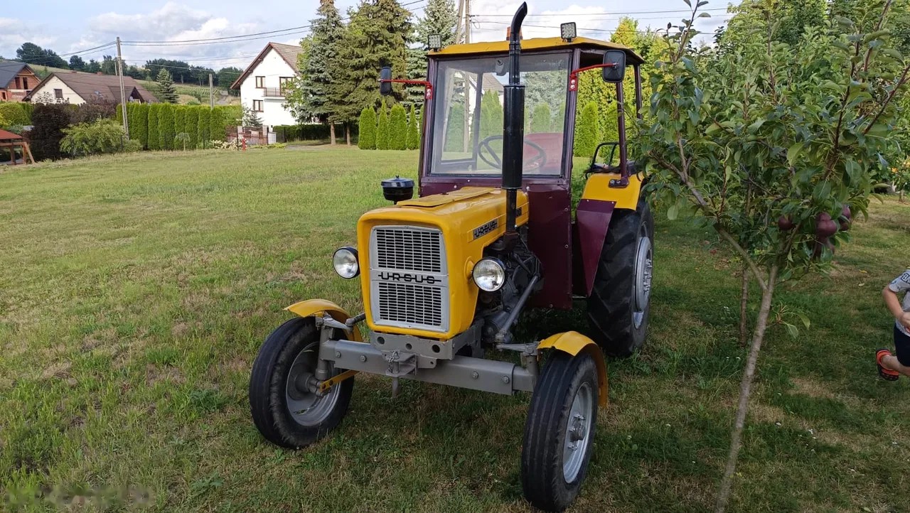 1982 Ls Traktor C 330, Import Auf Lager in der EU — Foto 4 z 5