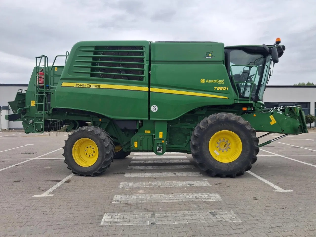 2022 John Deere T550, 861 mth, Import Auf Lager in der EU — Foto 4 z 16