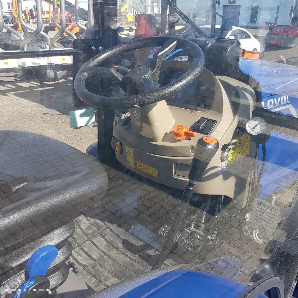2025 Lovol M404, Import Auf Lager in der EU — Foto 9 z 19