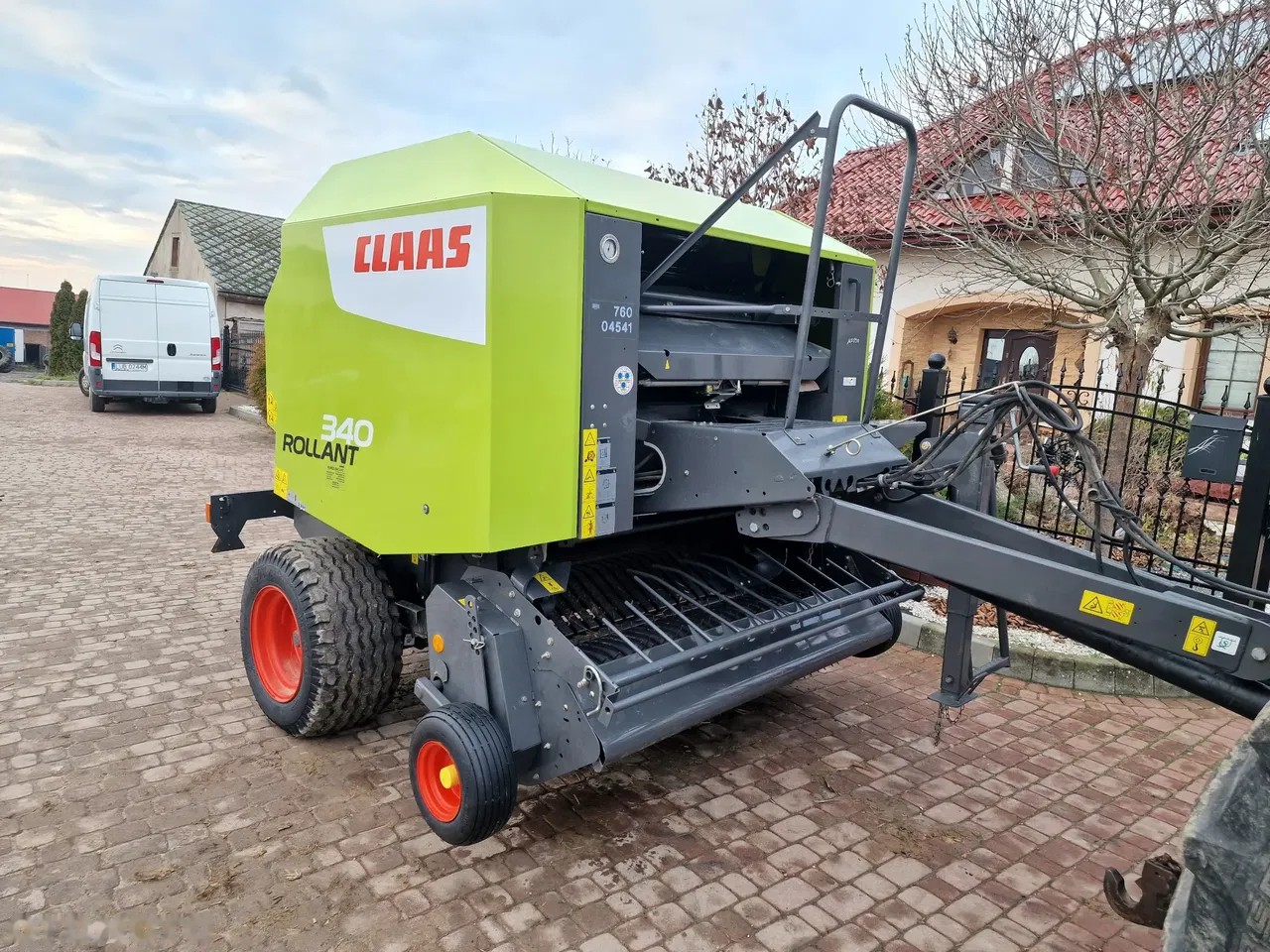 2018 Claas ROLLANT, Import Auf Lager in der EU — Foto 2 z 10