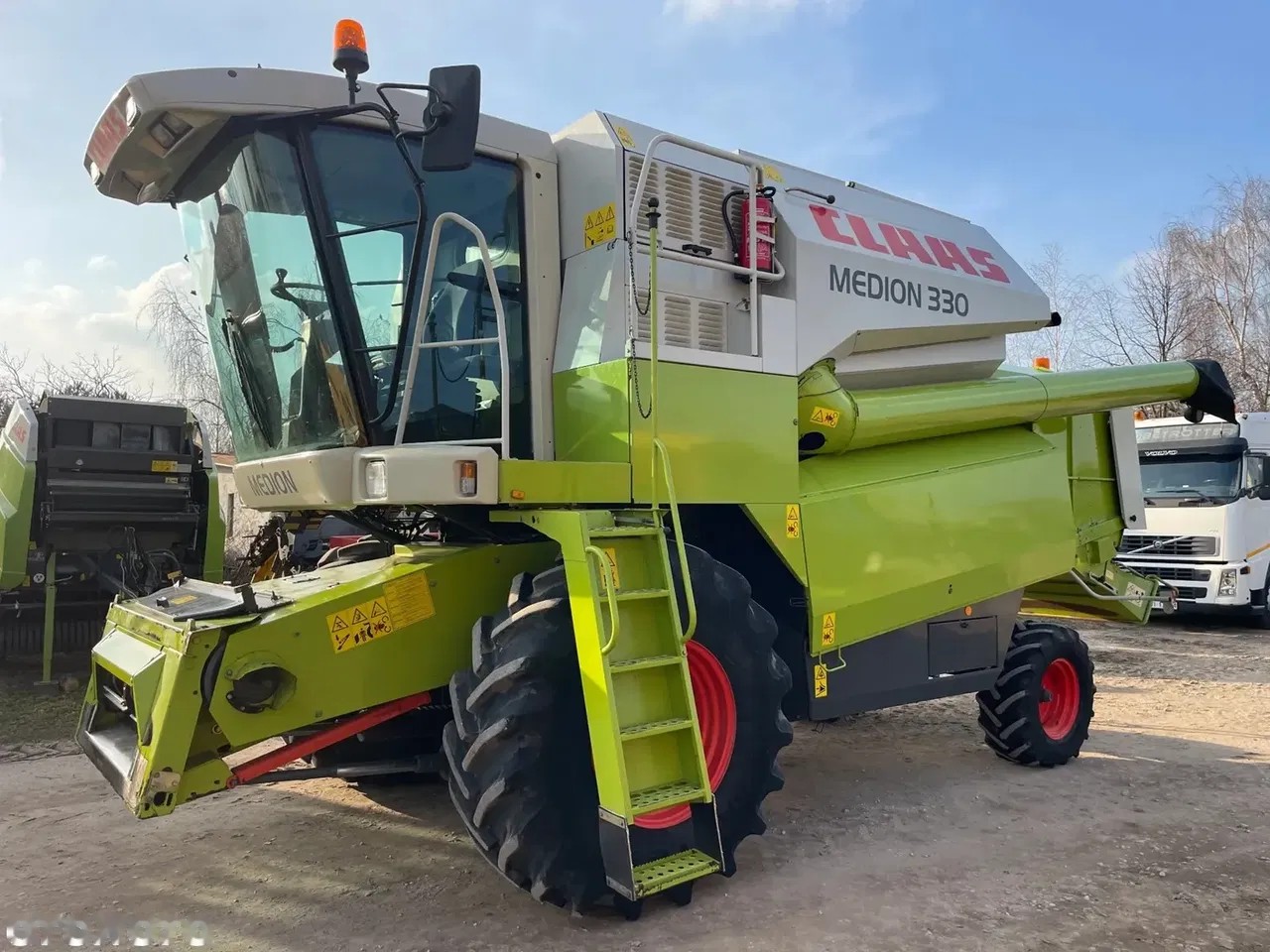 2001 Claas Medion 330, Import Auf Lager in der EU — Foto 2 z 21