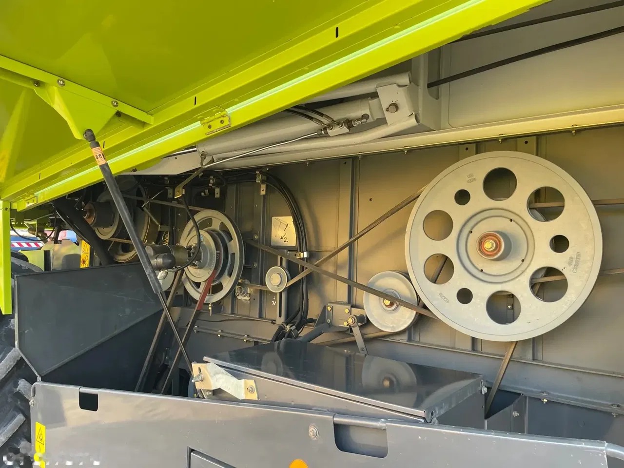 2001 Claas Medion 330, Import Auf Lager in der EU — Foto 9 z 21