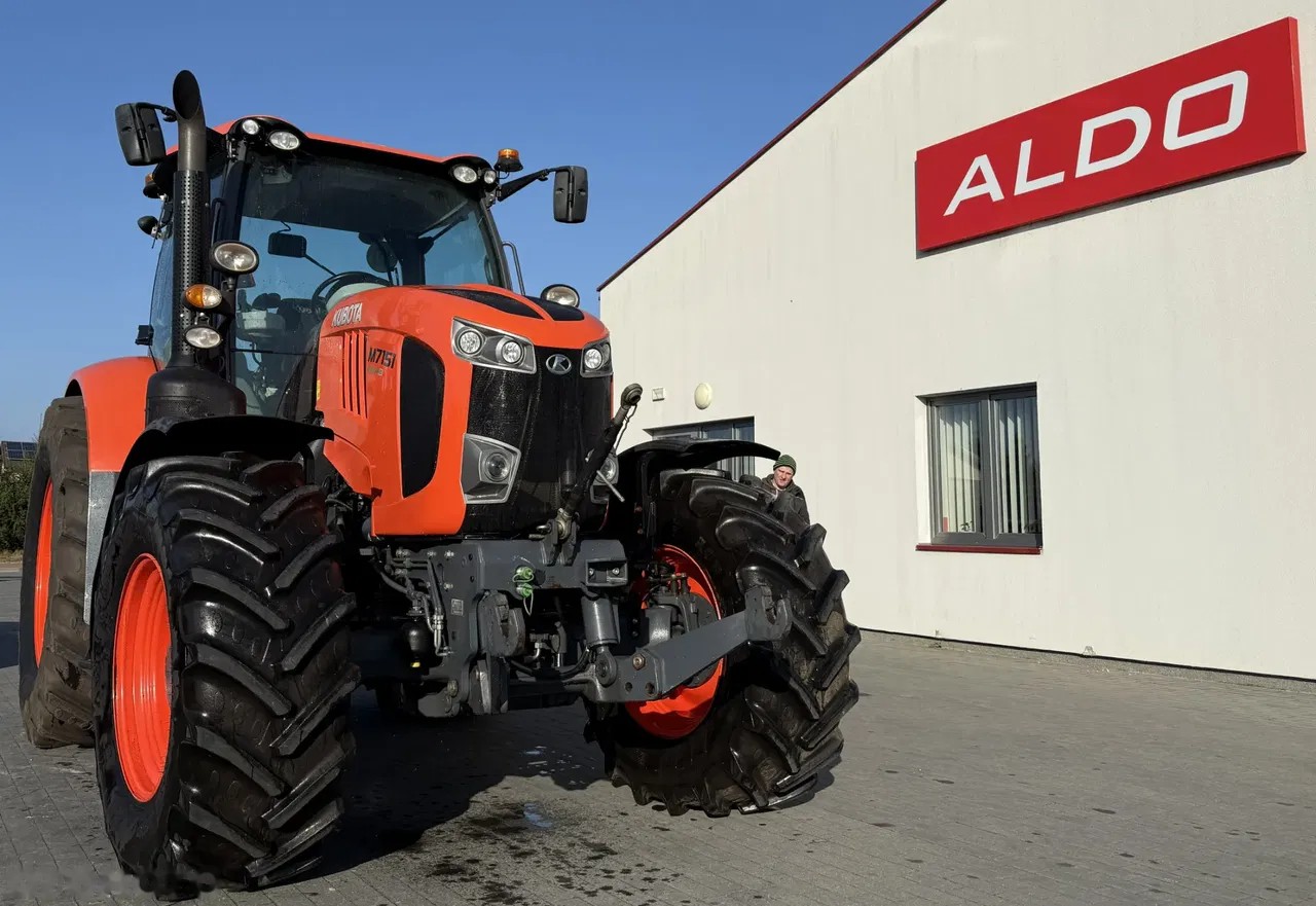 2017 Kubota M7-151 Premium, 6.142 mth, Import Auf Lager in der EU — Foto 1