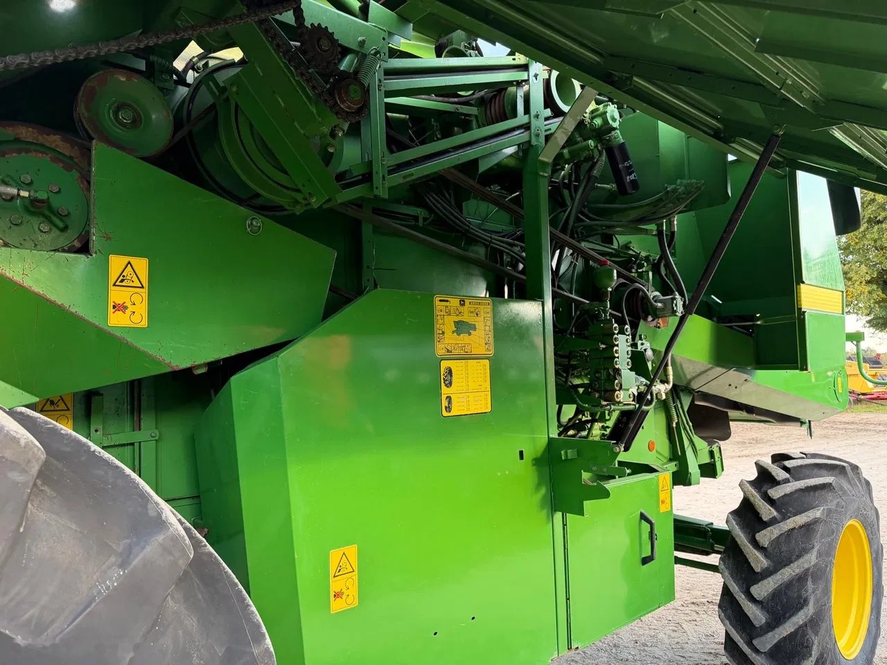 2001 John Deere 2256, Import Auf Lager in der EU — Foto 11 z 20