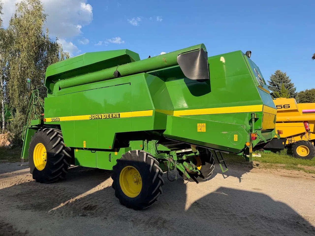 2001 John Deere 2256, Import Auf Lager in der EU — Foto 3 z 20