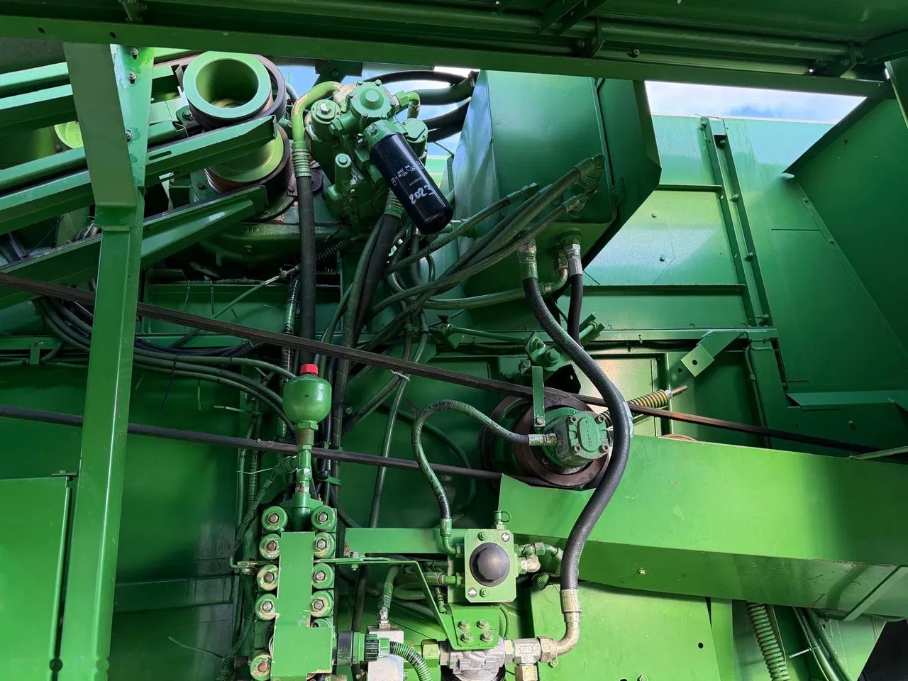 2001 John Deere 2256, Import Auf Lager in der EU — Foto 8 z 20