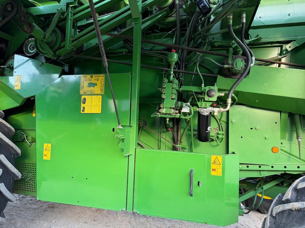 2001 John Deere 2256, Import Auf Lager in der EU — Foto 9 z 20