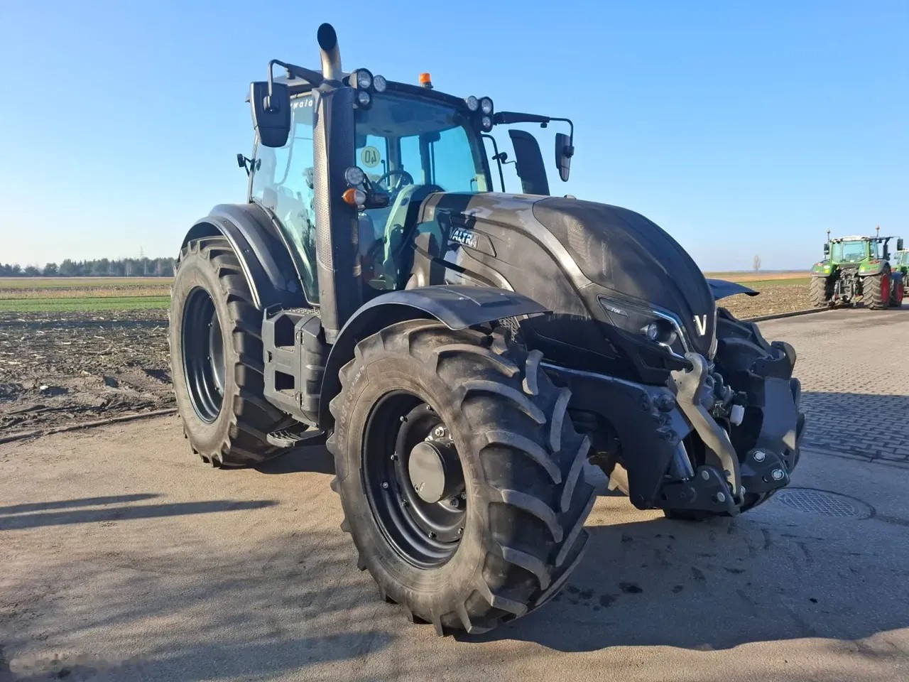 2017 Valtra T174 EV, 7.061 mth, Import Auf Lager in der EU — Foto 1