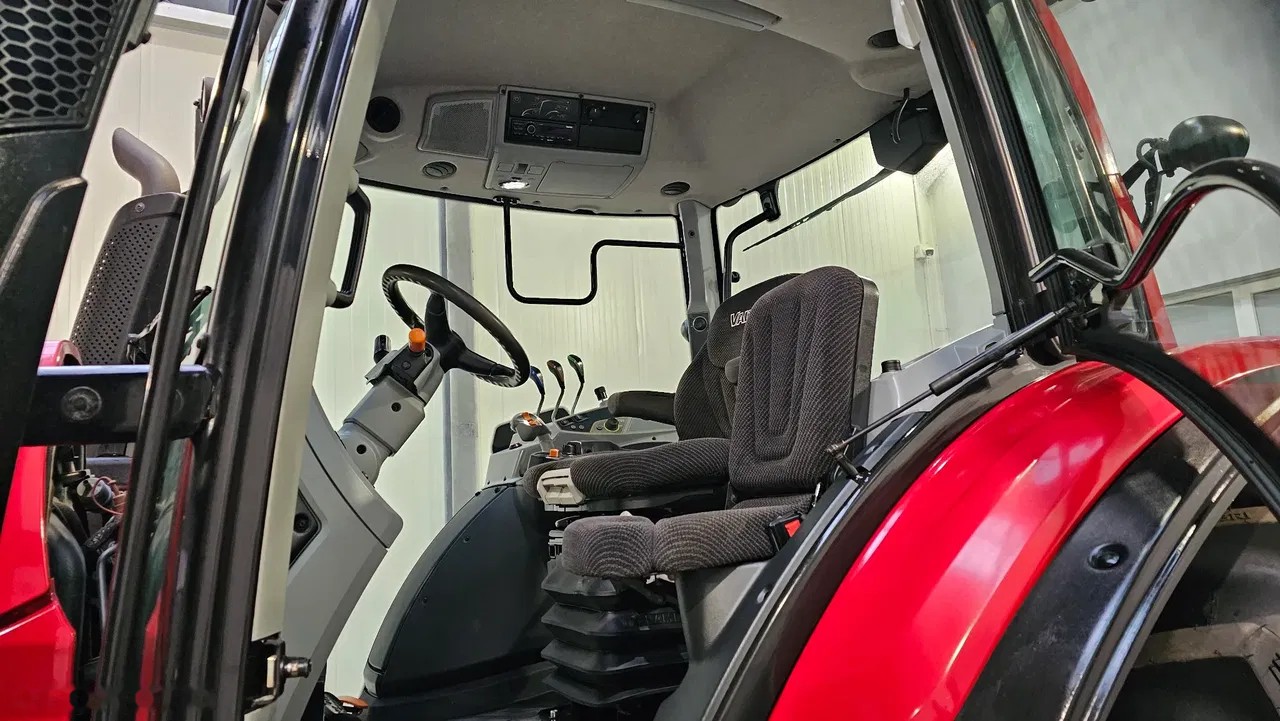2017 Valtra, 5.500 mth, Import Auf Lager in der EU — Foto 3 z 15