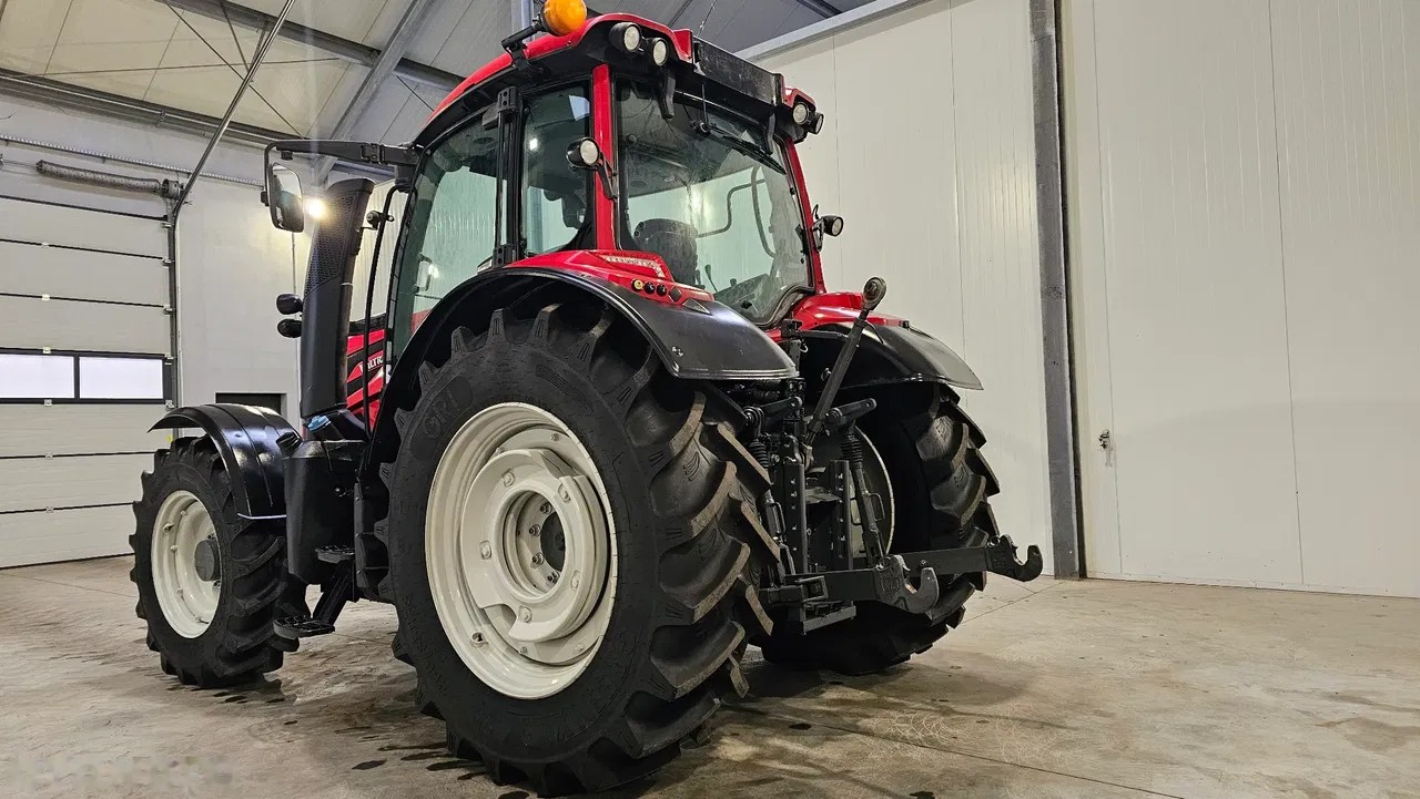 2017 Valtra, 5.500 mth, Import Auf Lager in der EU — Foto 9 z 15