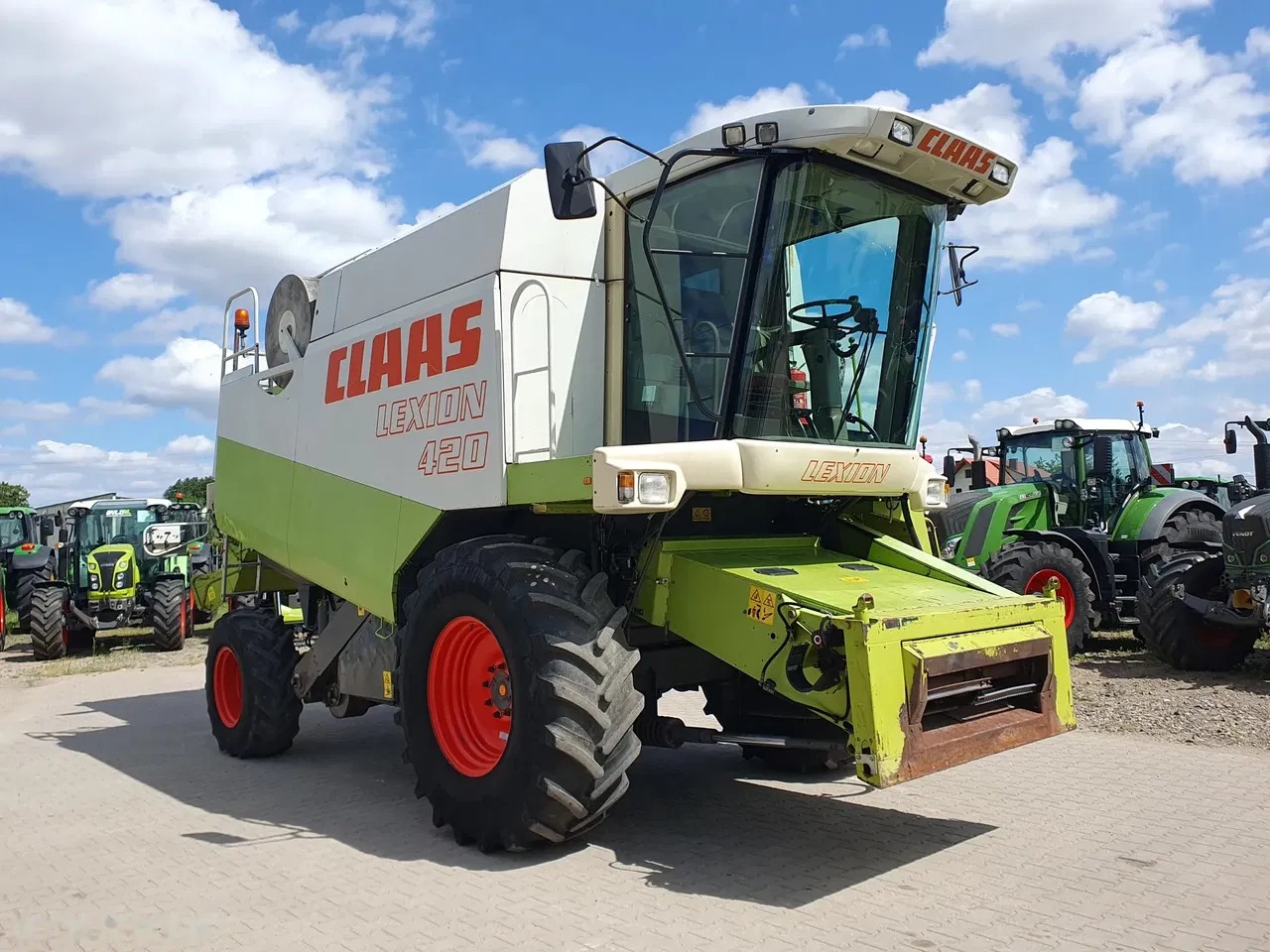 2000 Claas Lexion 420, Import Auf Lager in der EU — Foto 2 z 21
