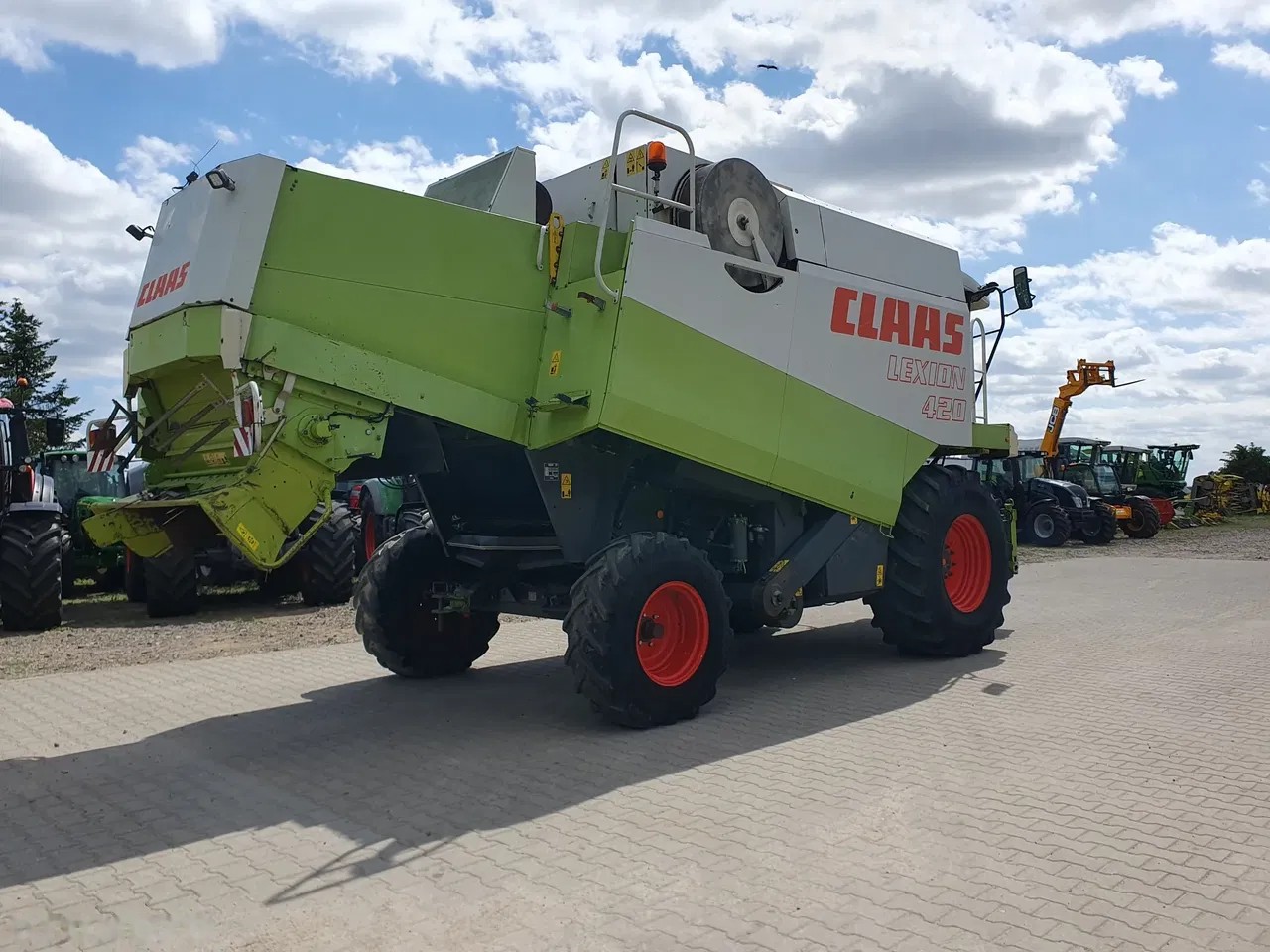 2000 Claas Lexion 420, Import Auf Lager in der EU — Foto 3 z 21