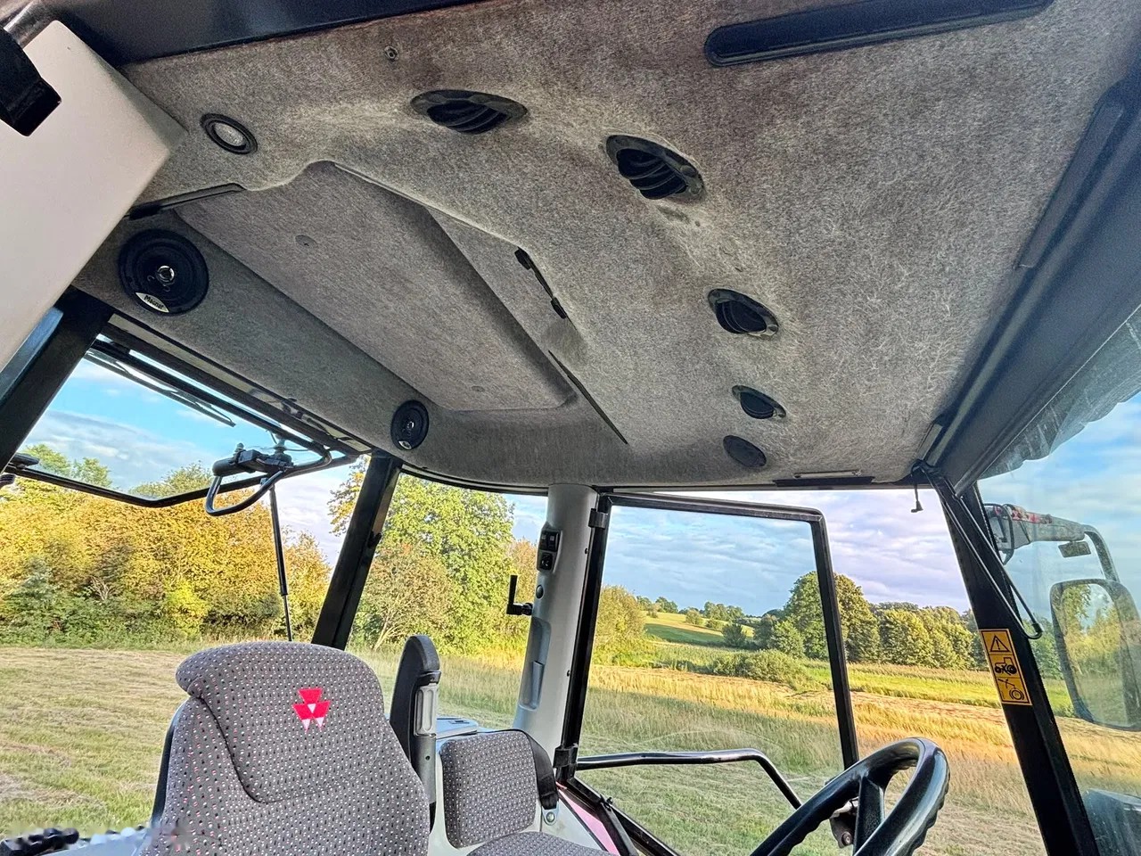 2004 Massey Ferguson, 7.752 mth, Import Auf Lager in der EU — Foto 7 z 20