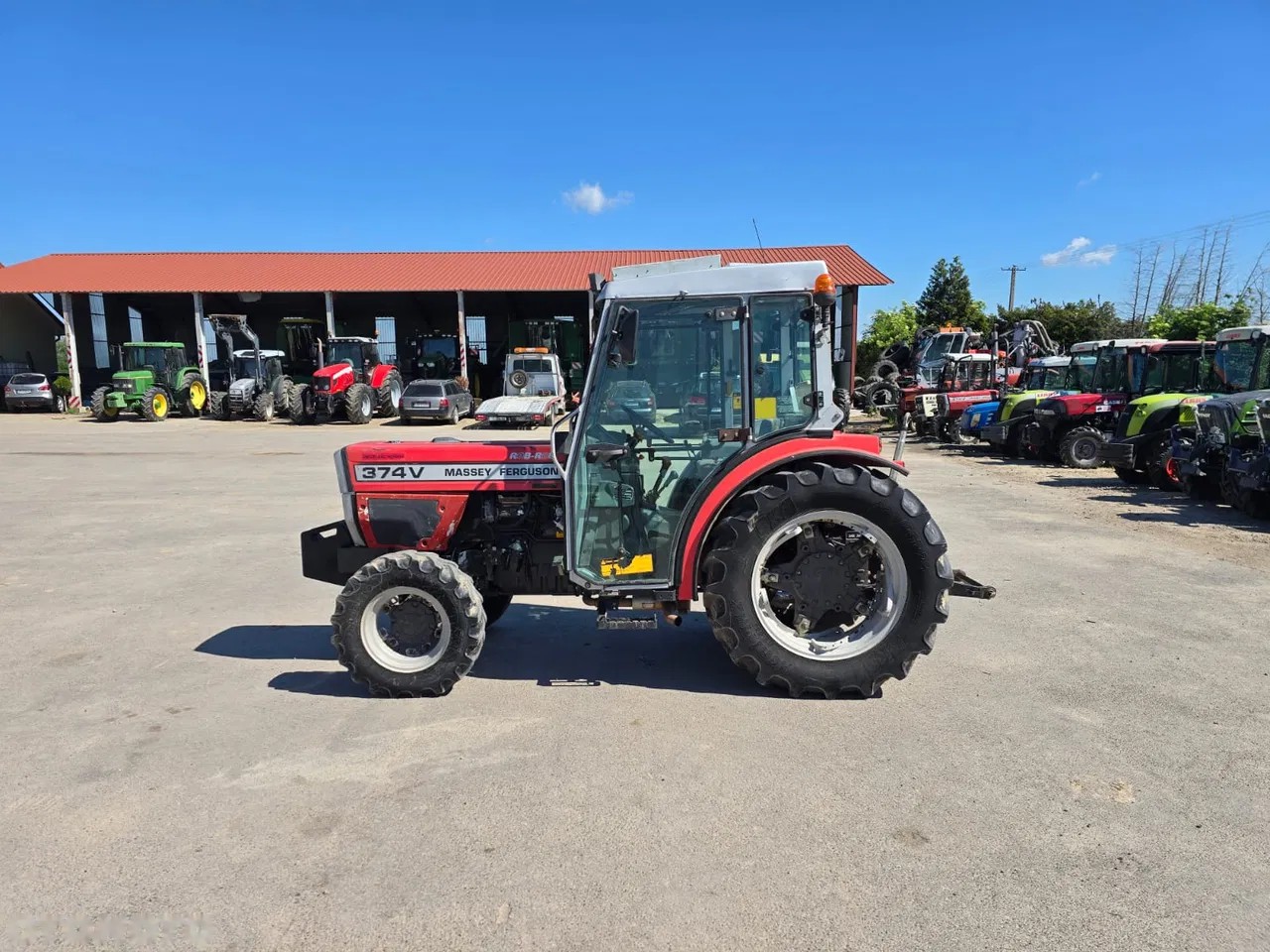 1997 Massey Ferguson 374V, Import Auf Lager in der EU — Foto 1