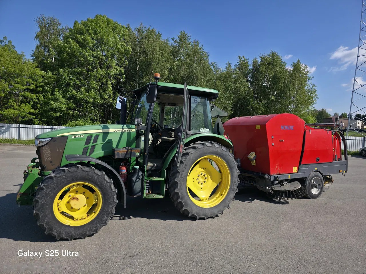 2017 John Deere 5075M, 2.331 mth, Import Auf Lager in der EU — Foto 3 z 22