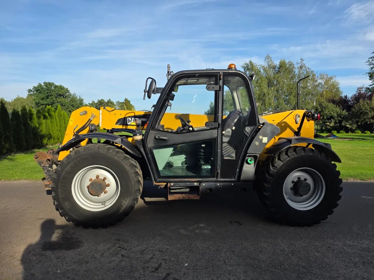 2019 Caterpillar TH 337, 6.600 mth, Import Auf Lager in der EU — Foto 2 z 11