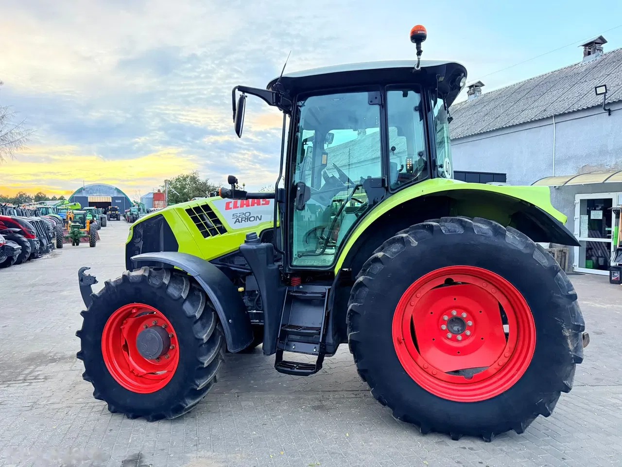 2015 Claas Arion 520, 5.800 mth, Import Auf Lager in der EU — Foto 9 z 24