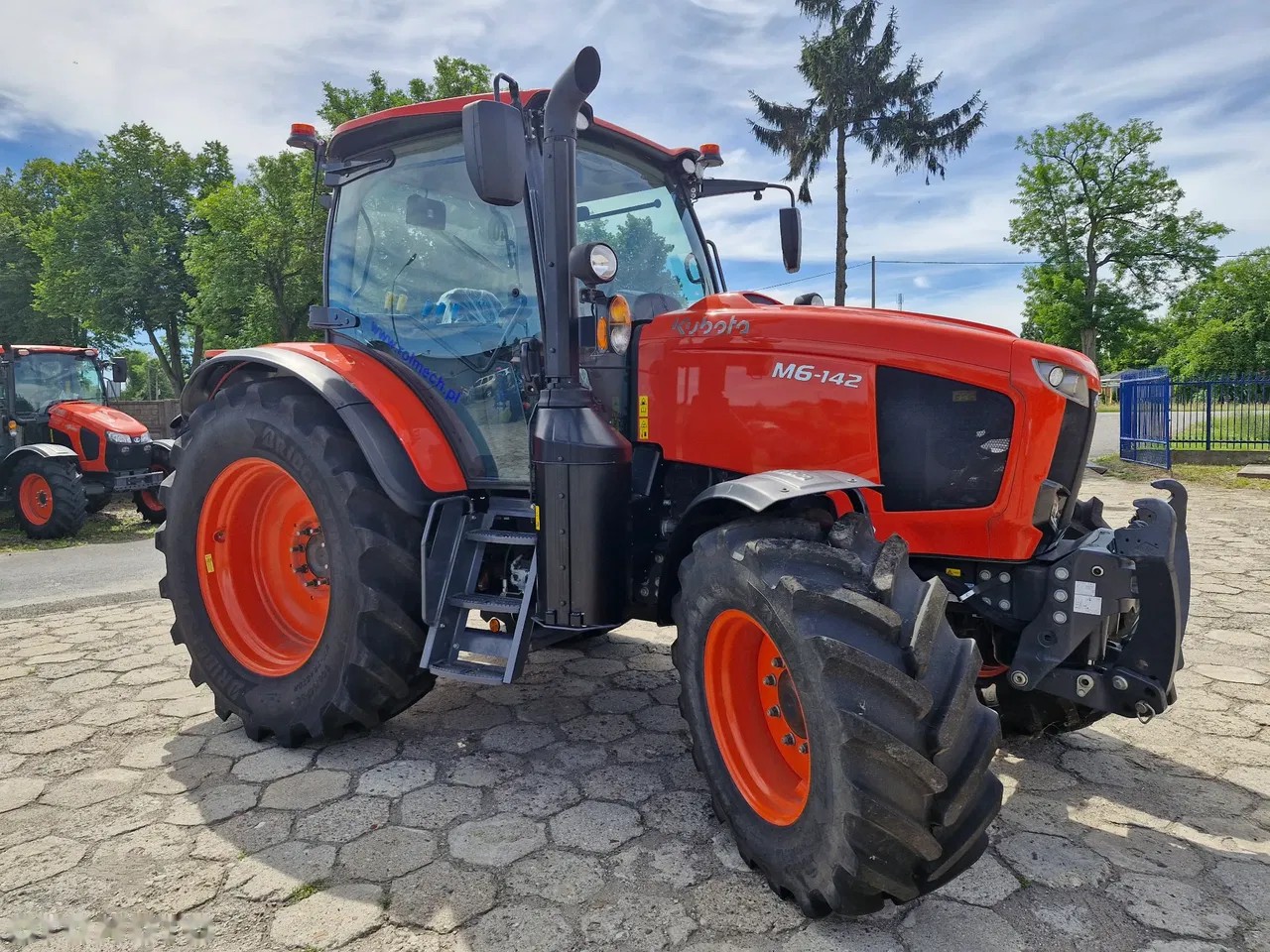 2023 Kubota M6142, 30 mth, Import Auf Lager in der EU — Foto 1