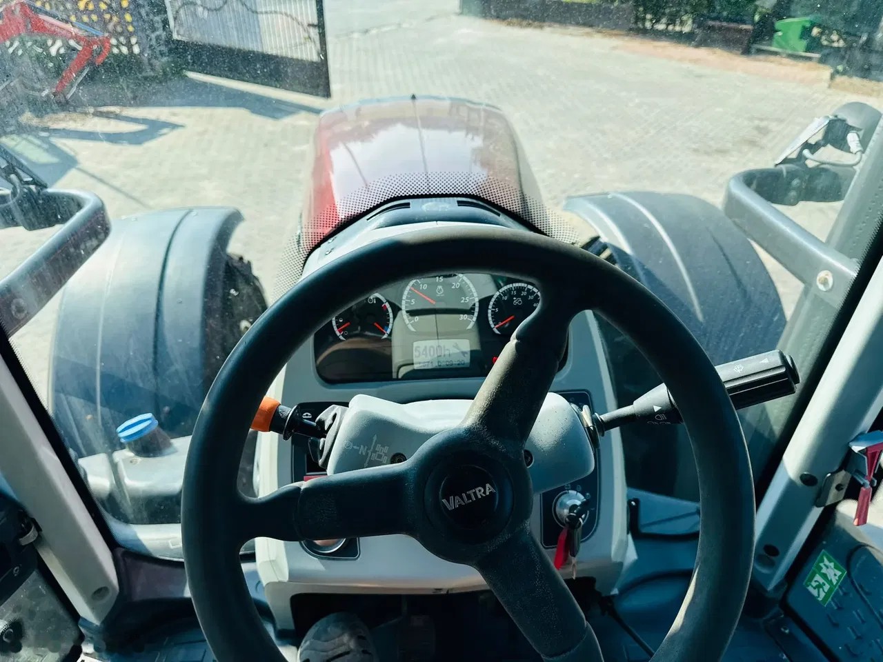 2018 Valtra T174 Versu, 5.671 mth, Import Auf Lager in der EU — Foto 10 z 16