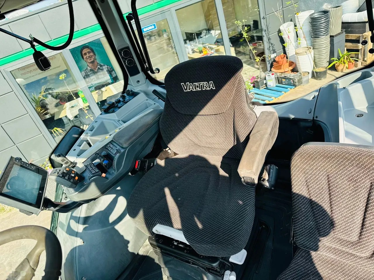 2018 Valtra T174 Versu, 5.671 mth, Import Auf Lager in der EU — Foto 11 z 16