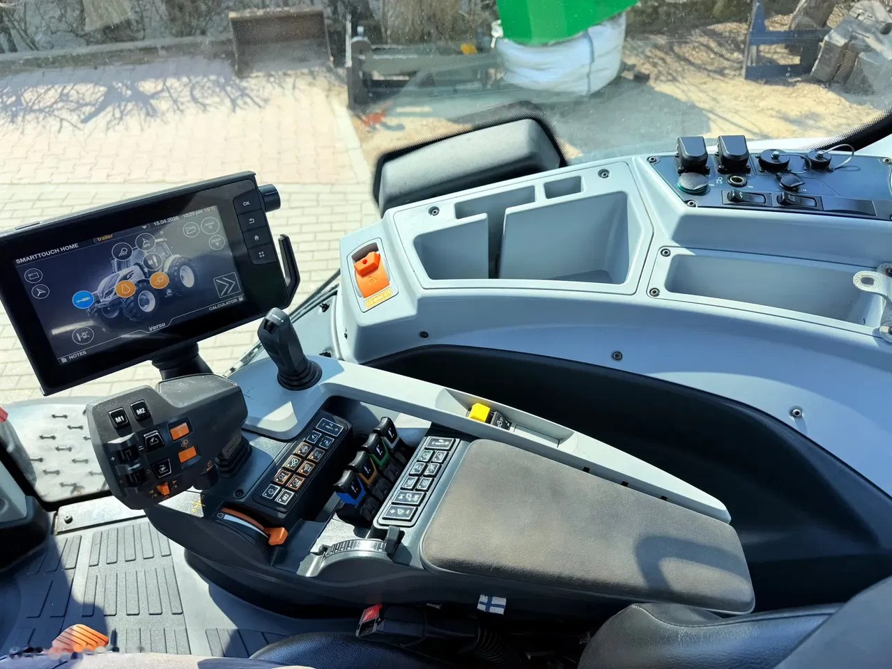 2018 Valtra T174 UNLIMITED Versu, 7.285 mth, Import Auf Lager in der EU — Foto 13 z 17
