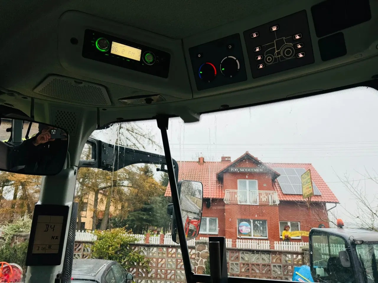 2016 Claas Arion 620, Import Auf Lager in der EU — Foto 15 z 15