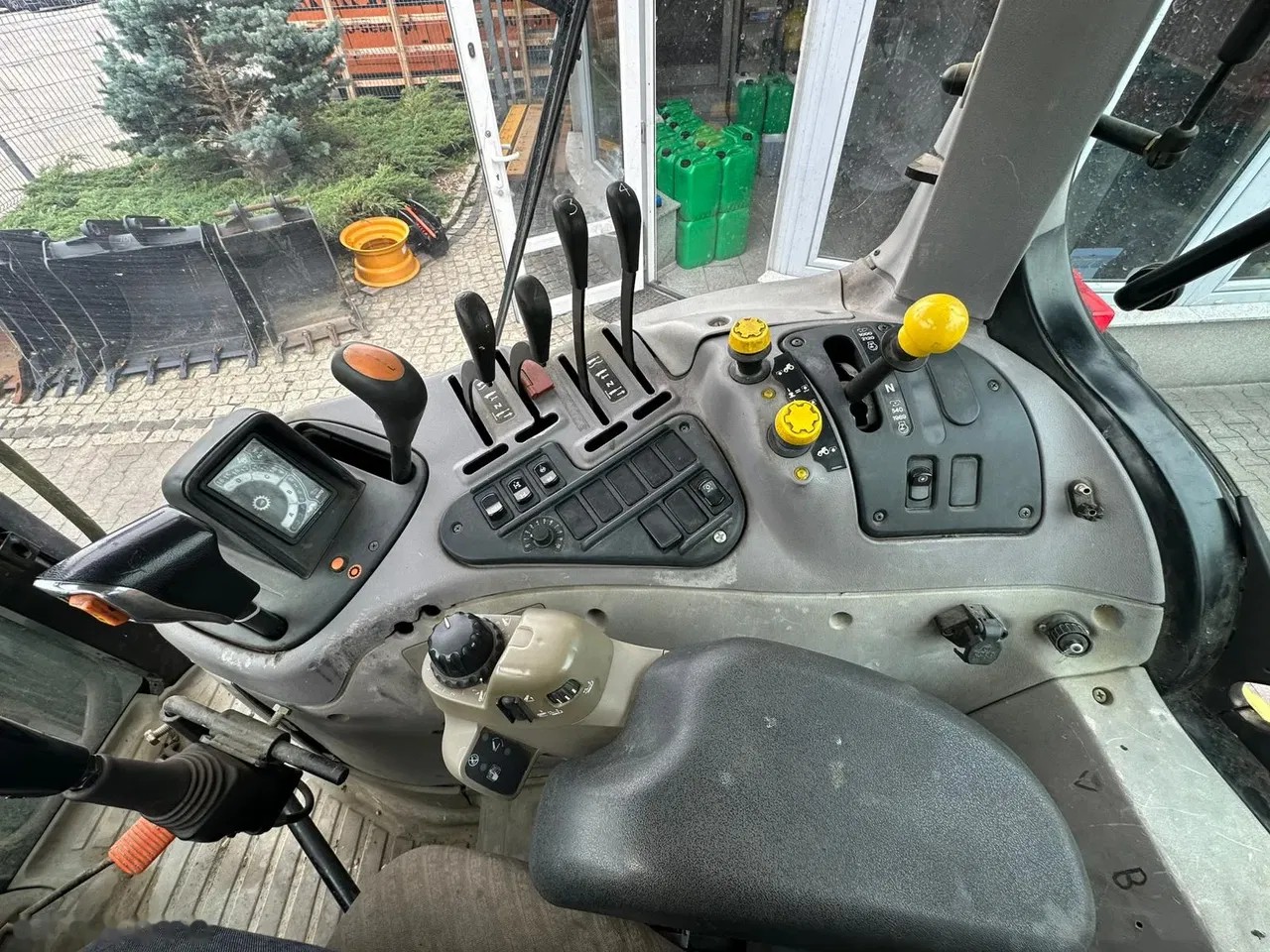 2005 Case Ih Maxxum MX100, 8.806 mth, Import Auf Lager in der EU — Foto 12 z 24