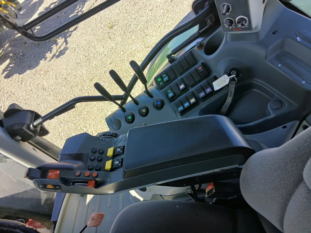 2016 Claas Arion, 7.319 mth, Import Auf Lager in der EU — Foto 7 z 9