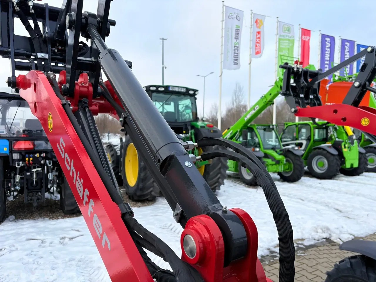2026 Schaffer 2028, Import Auf Lager in der EU — Foto 13 z 15