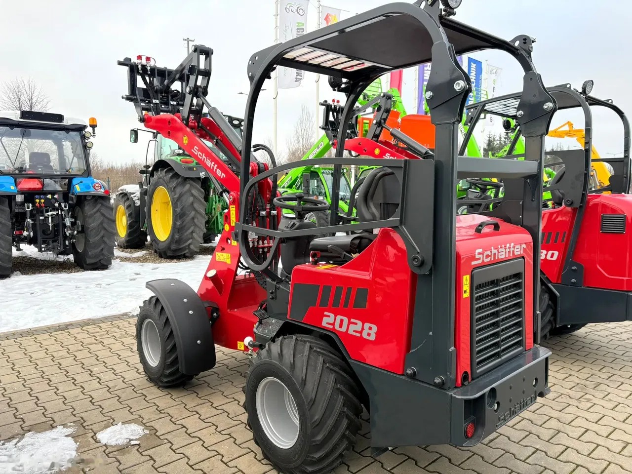 2026 Schaffer 2028, Import Auf Lager in der EU — Foto 2 z 15